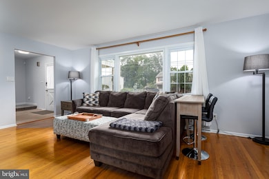 170 Floral Dr, Morrisville, PA 19067 - photo 4