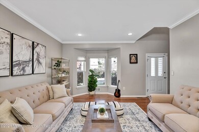 06-Living Room