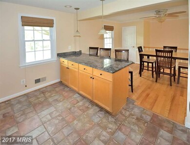 5110 Portsmouth Rd, Fairfax, VA 22032 - photo 7