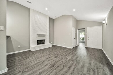 11016 Tridens Ct, Houston, TX 77086 - photo 2