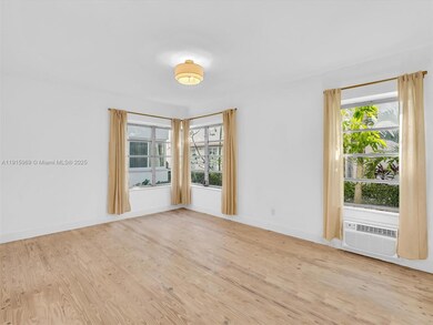 821 Jefferson Ave unit 2, Miami Beach, FL 33139 - photo 2