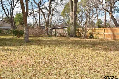 1927 S Wiley Ave, Tyler, TX 75701 - photo 4