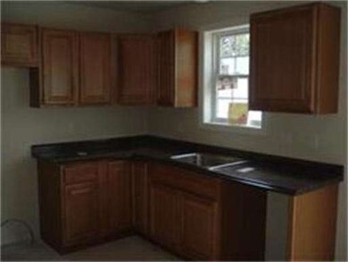 820 School St, Webster, MA 01570 - photo 7