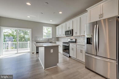 13112 Dowdens Station Way, Clarksburg, MD 20871 - photo 7