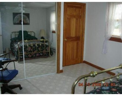 8 Mohawk Ave, Webster, MA 01570 - photo 7