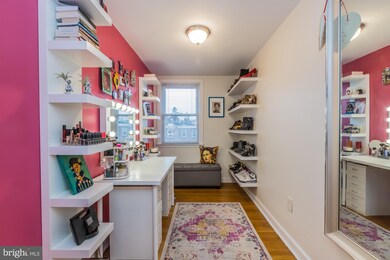 712 Oakwood Dr, Glenolden, PA 19036 - photo 7