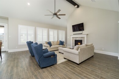 1919 Santa Maria Dr, Friendswood, TX 77546 - photo 7