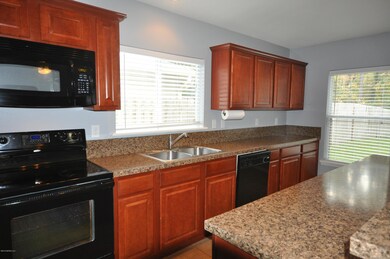 11748 Pleasant Creek Dr, Jacksonville, FL 32218 - photo 6