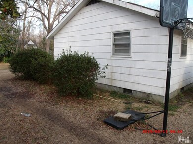 711 Bitmore Rd, Whiteville, NC 28472 - photo 2