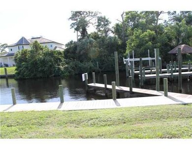 Waterfront/Dock/Pier.