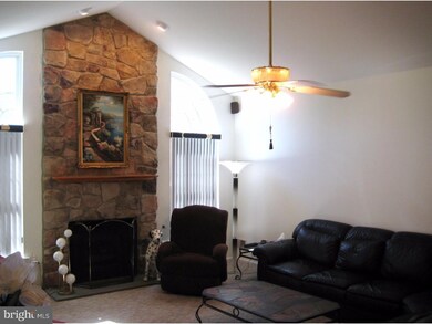 254 Daylily Dr unit V106, Langhorne, PA 19047 - photo 7