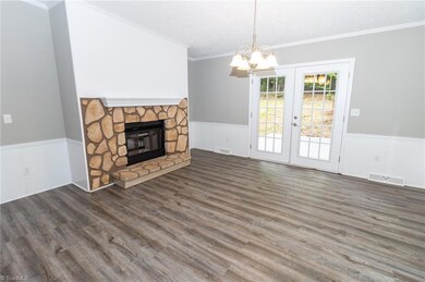 1605 Red Wolf Ln, Asheboro, NC 27205 - photo 3