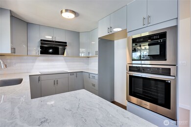 1802 NE Windermere Dr, Bremerton, WA 98310 - photo 7