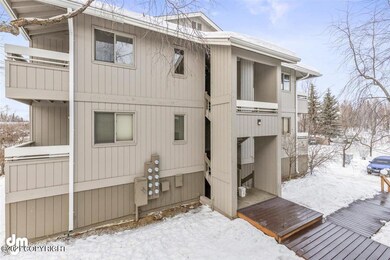 03-Exterior Side 20210115-DW-3824