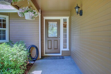 990 Sydney Ct, Central Point, OR 97502 - photo 3