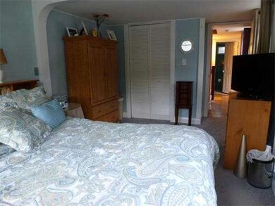 36 Grandview Ave, Fairhaven, MA 02719 - photo 5