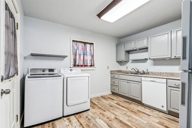 1220 W Water St, Weatherford, TX 76086 - photo 4