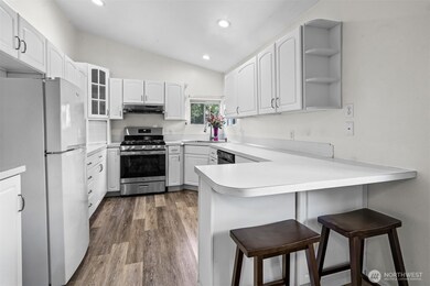 12024 Hillcrest Dr SE, Yelm, WA 98597 - photo 6