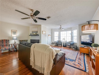 107 Stratford Dr unit K, Williamsburg, VA 23185 - photo 6