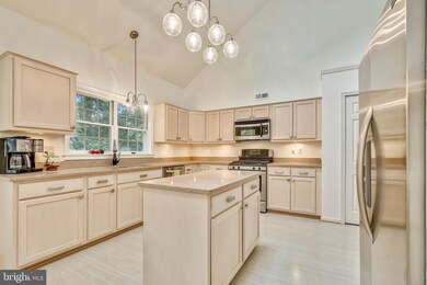 15521 Ambiance Dr, North Potomac, MD 20878 - photo 7