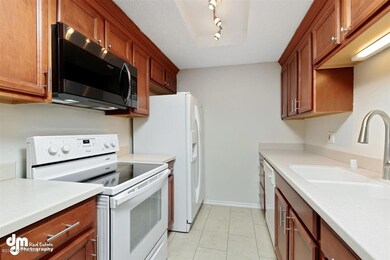 22-Kitchen 20200701-DW-7858