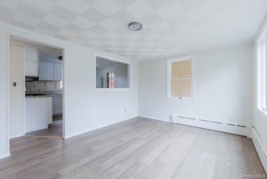 141 Wendy Dr, Holtsville, NY 11742 - photo 4