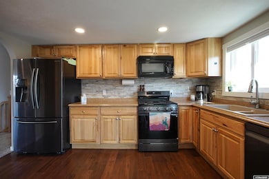 215 Aster St, Casper, WY 82604 - photo 5