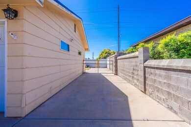 562 Concord Way-011