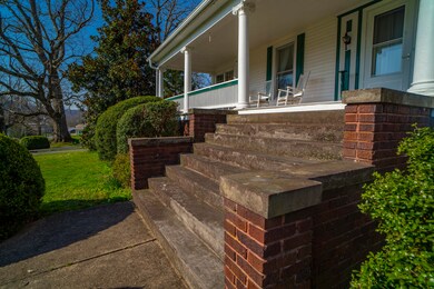 Beautiful Brick Details On Front Steps