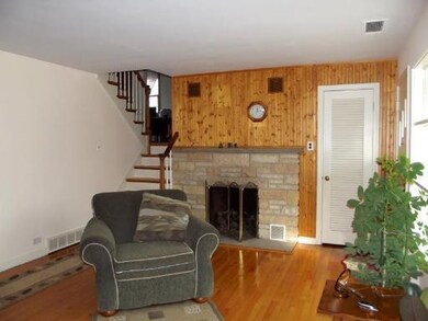 18426 Clyde Rd, Homewood, IL 60430 - photo 3