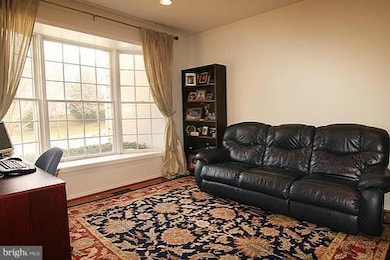 7065 River Oak Ct, Clarksville, MD 21029 - photo 2