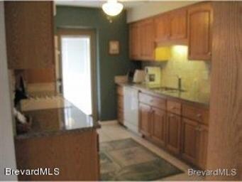 Solid Oak cabinets with granite