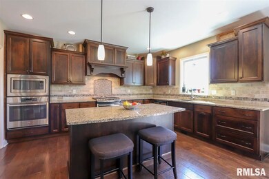 2820 W Quartz St, Dunlap, IL 61525 - photo 7