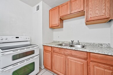 3122 E Hubbell St unit D, Phoenix, AZ 85008 - photo 7