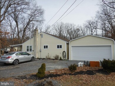 1595 Shatzer Rd, Chambersburg, PA 17201 - photo 3