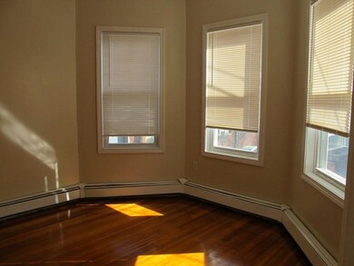 3 Carlisle St unit 3, Cambridge, MA 02139 - photo 3