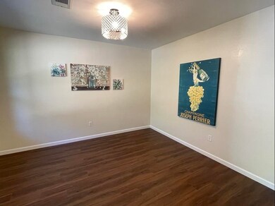 93 Doris Cir N, Alvin, TX 77511 - photo 2