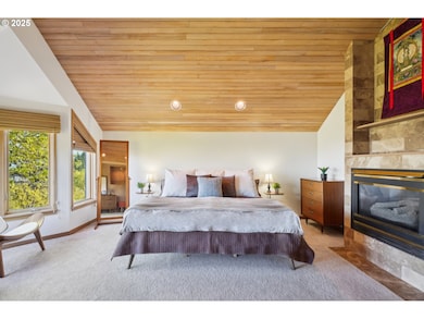 4260 SW Mcdonnell Terrace, Portland, OR 97239 - photo 5