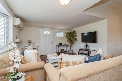 04_39EAmberjackWay_10001_LivingRoom