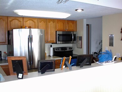 844 Cliffs Dr, Ypsilanti, MI 48198 - photo 6