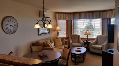 Dining & Living