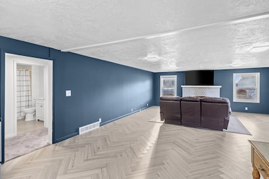 942 E Gentile St, Layton, UT 84041 - photo 6