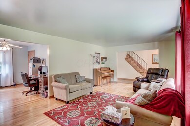 5724 Loganwood Rd, Columbus, OH 43229 - photo 7