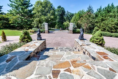 063230826-1-6310CrownHillDrKnoxvilleTN-S