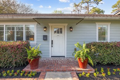 1522 Chantilly Ln, Houston, TX 77018 - photo 2