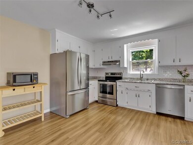 4801 Mason Dale Dr, North Chesterfield, VA 23234 - photo 5