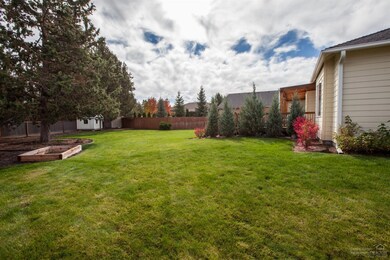 270 SE Soft Tail Dr, Bend, OR 97702 - photo 3