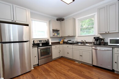 8 1st St, Inman, SC 29349 - photo 4