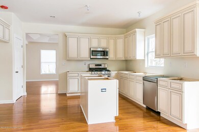 3442 W Bangs Ave Neptune City-large-002-
