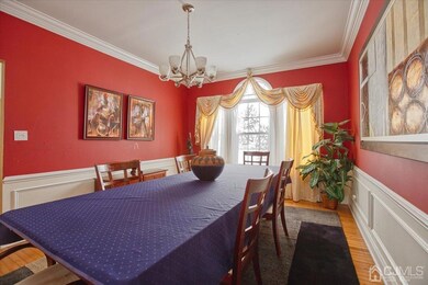 Formal dining room, hardwood floors, upgraded moldings
